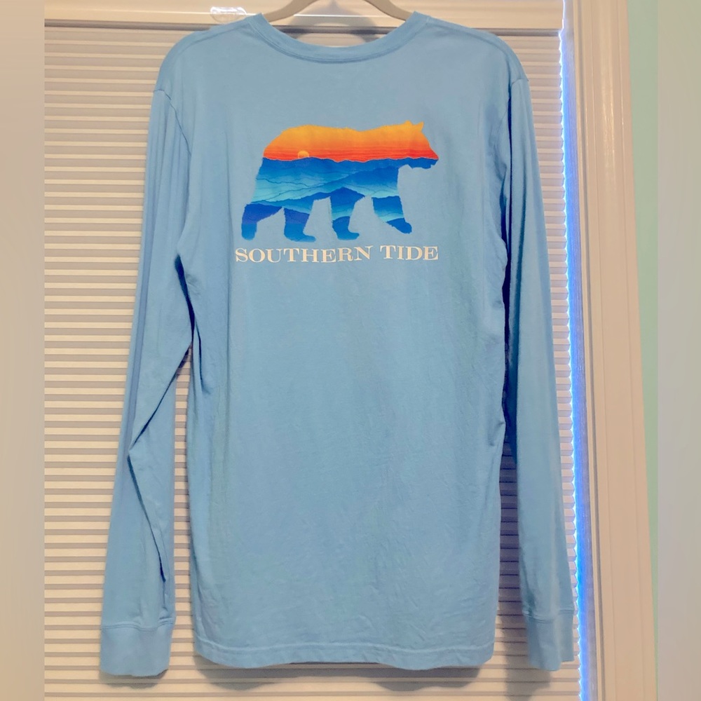 Southern Tide blue ridge bear tee